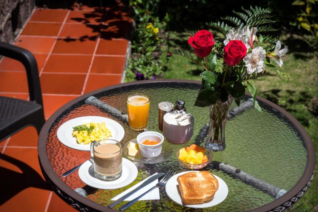 Casa Del Arupo B&B Quito Eksteriør billede