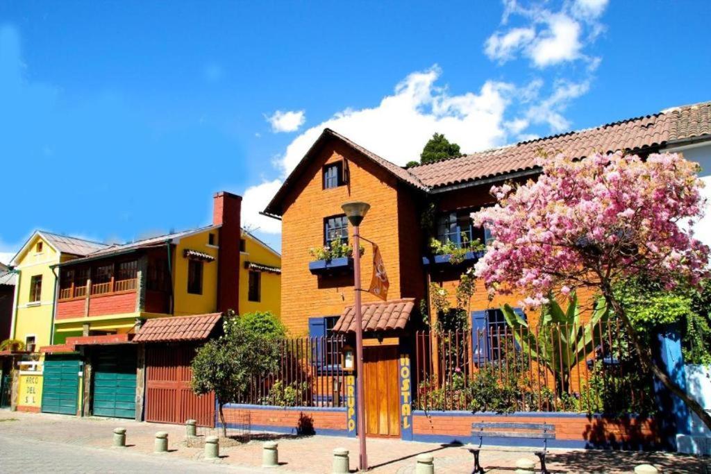 Casa Del Arupo B&B Quito Eksteriør billede